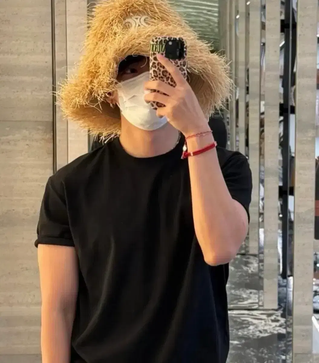 thumbnail-0